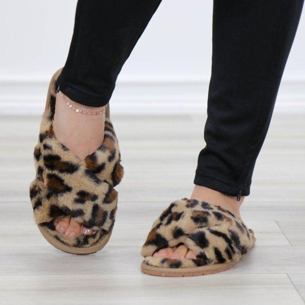Leopard Fuzzy Furry Criss Cross Sandal Sliders - Picture 14 of 14